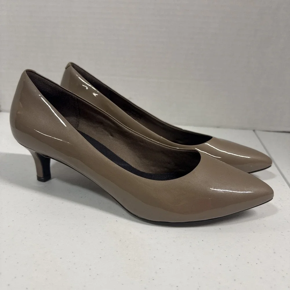 Rockport Total Motion Taupe Patent Leather Pointed Toe Pumps CM0296 Women Size10